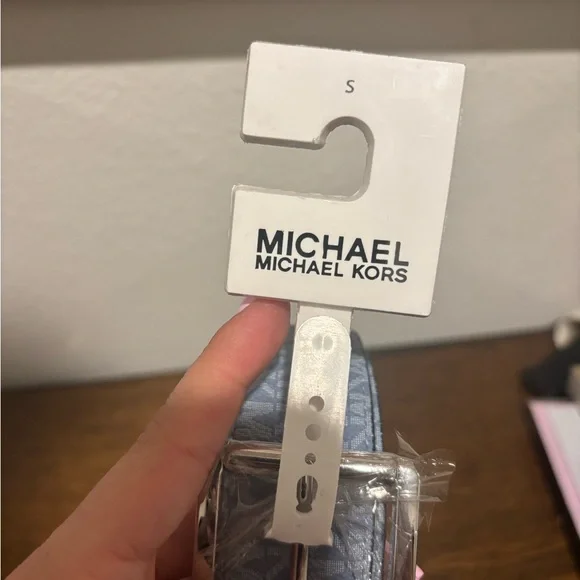 Michael Kors Light Blue Monogram Belt - Picture 5 of 8